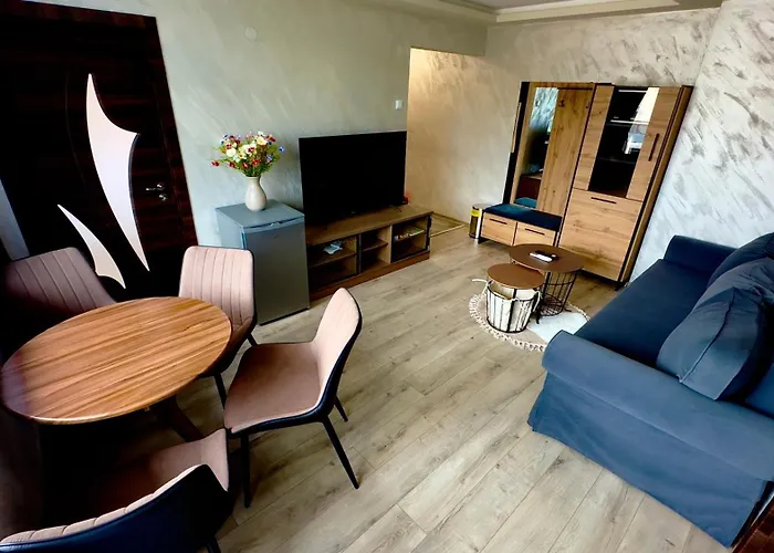 еви Апартаменты *